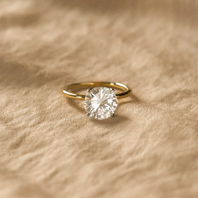 3.03 Carat Round Diamond Engagement Ring