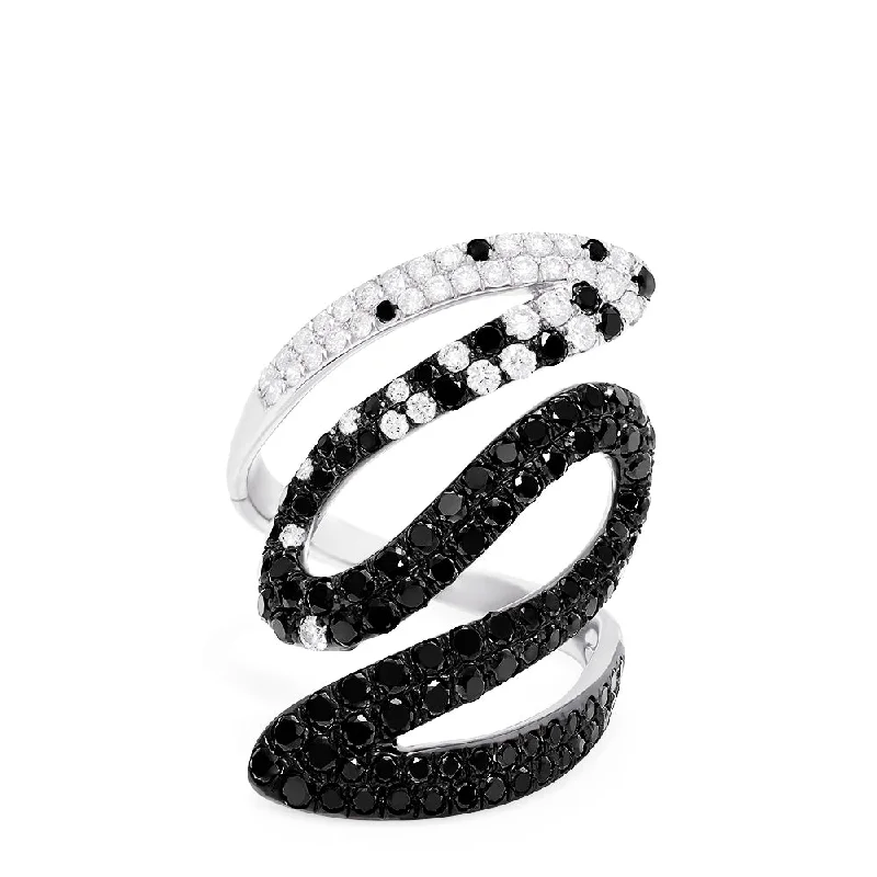 14K White Gold Black and White Diamond Ring, 2.05