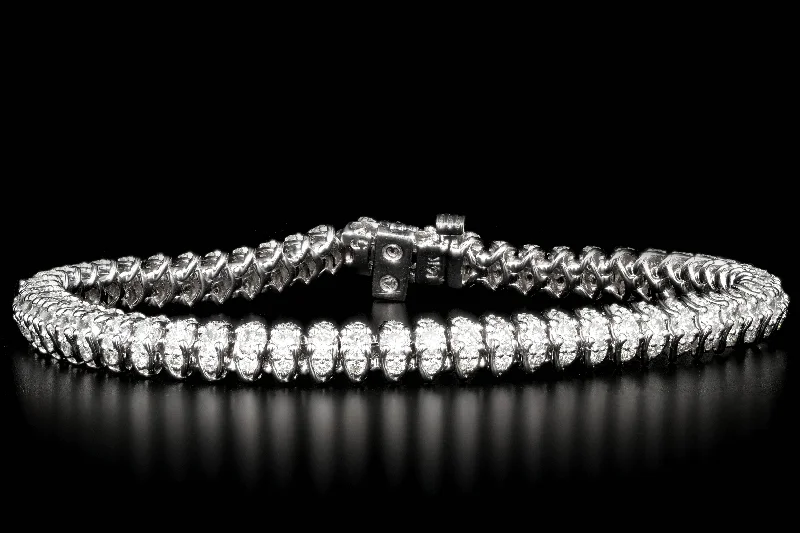 Modern 14K White Gold 5 CTW Round Brilliant Cut Diamond Bracelet