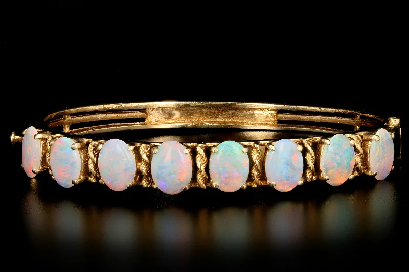 Retro 14K Yellow Gold 4 Carat Opal Bracelet